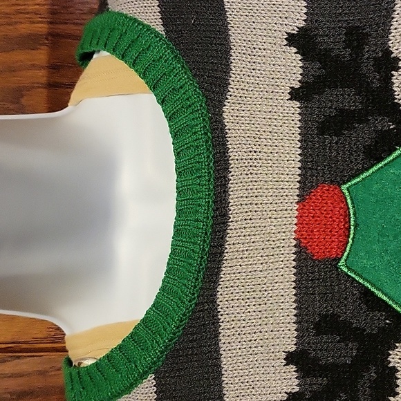 NWOT - With Love Derek Fun Holiday Sweater - Picture 4 of 8